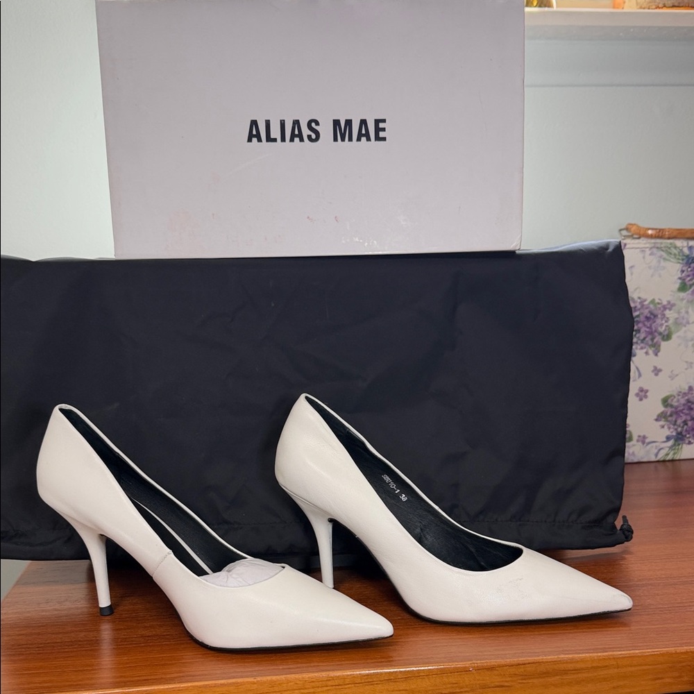 Alias Mae Ivory Pointed Toe Stiletto Pumps